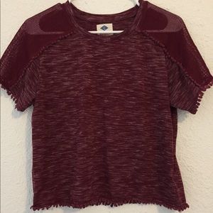 maroon tee